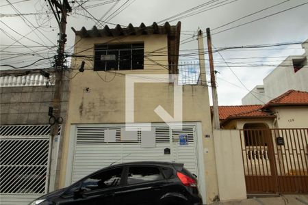 Casa à venda com 200m², 3 quartos e 2 vagasFachada