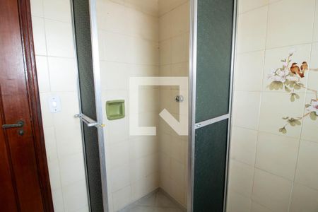 Casa à venda com 200m², 3 quartos e 2 vagasBanheiro 2