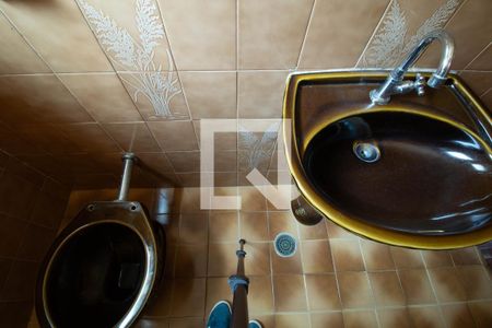 Casa à venda com 200m², 3 quartos e 2 vagasLavabo