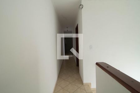 Casa à venda com 200m², 3 quartos e 2 vagasCorredor Quartos