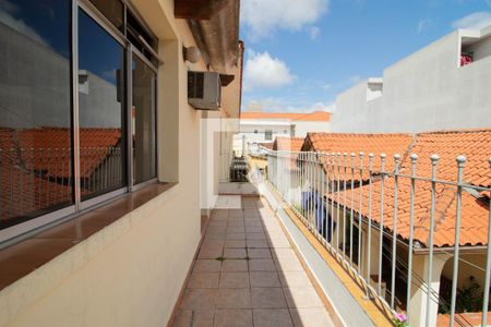 Casa à venda com 200m², 3 quartos e 2 vagasVaranda
