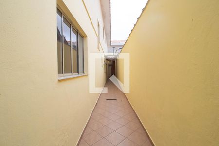Casa à venda com 200m², 3 quartos e 2 vagasCorredor lateral