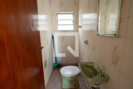 Casa à venda com 200m², 3 quartos e 2 vagasBanheiro 3