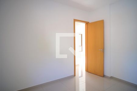 Quarto de apartamento para alugar com 2 quartos, 65m² em Passo D’areia, Porto Alegre