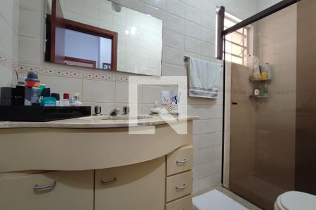 Casa à venda com 251m², 3 quartos e 3 vagasBanheiro