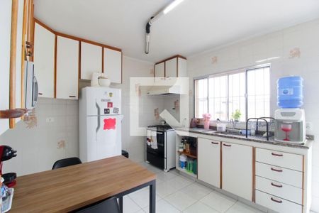 Casa de condomínio para alugar com 300m², 3 quartos e 4 vagasCozinha 