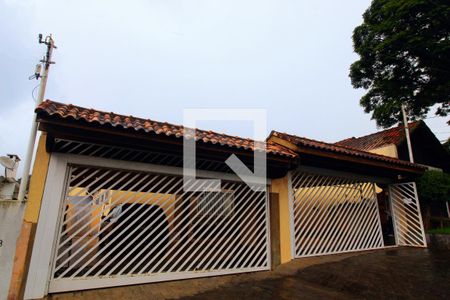 Casa de condomínio para alugar com 300m², 3 quartos e 4 vagasFachada 