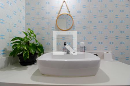 Casa de condomínio para alugar com 300m², 3 quartos e 4 vagasBanheiro Suíte