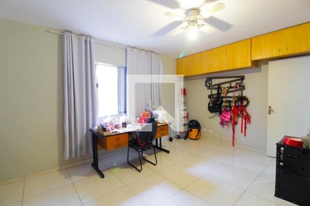 Casa de condomínio para alugar com 300m², 3 quartos e 4 vagasQuarto 2