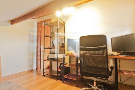 Casa à venda com 280m², 4 quartos e 2 vagasSótão