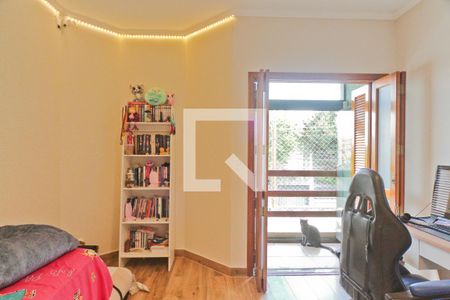 Casa à venda com 280m², 4 quartos e 2 vagasSuíte