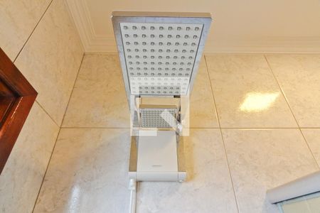 Casa à venda com 280m², 4 quartos e 2 vagasBanheiro