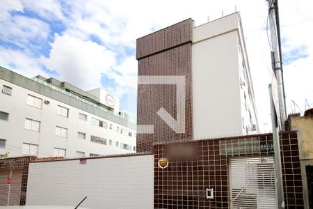 Apartamento para alugar com 82m², 3 quartos e 2 vagasFachada