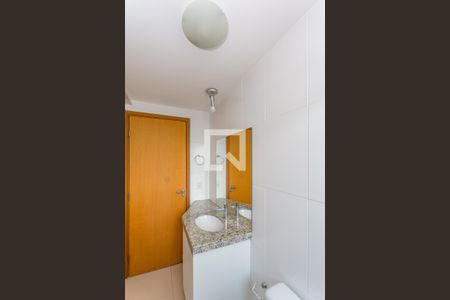Apartamento para alugar com 64m², 2 quartos e 1 vaga Apartamento para alugar com 64m², 2 quartos e 1 vagaBanheiro Social