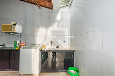 Casa à venda com 120m², 3 quartos e sem vagaÁrea de Serviço