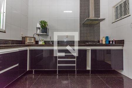 Casa à venda com 120m², 3 quartos e sem vagaCozinha