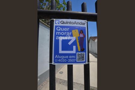 Apartamento para alugar com 80m², 2 quartos e 1 vagaFachada do condomínio e Placa instalada