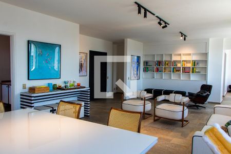 SALA DE ESPERA de apartamento à venda com 3 quartos, 256m² em Centro, Campinas