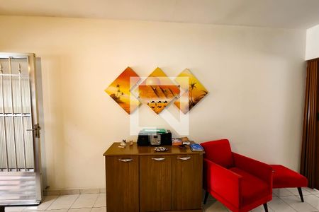 Sala de casa à venda com 3 quartos, 90m² em Jardim Esmeralda, São Paulo