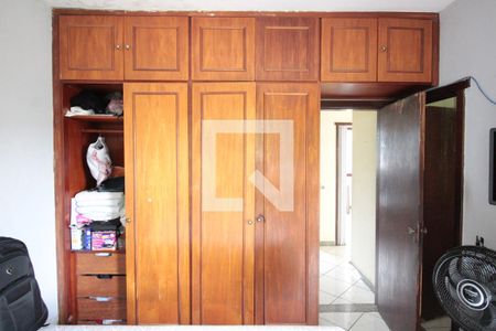 Suite de casa à venda com 4 quartos, 360m² em Floramar, Belo Horizonte