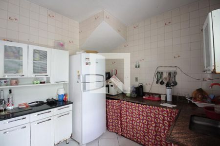 Casa à venda com 360m², 4 quartos e 2 vagasCozinha