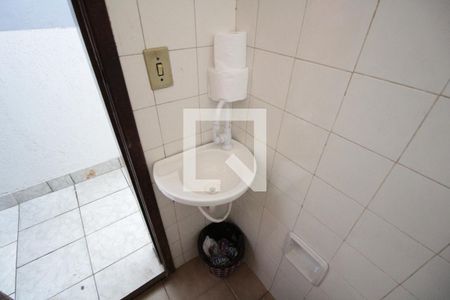 Casa à venda com 360m², 4 quartos e 2 vagasBanheiro de Serviço