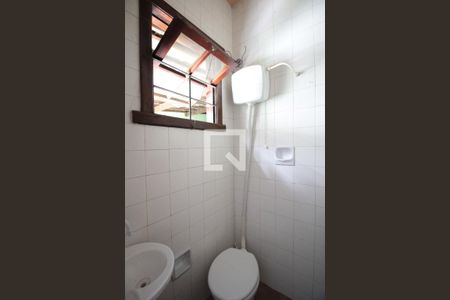 Casa à venda com 360m², 4 quartos e 2 vagasBanheiro de Serviço