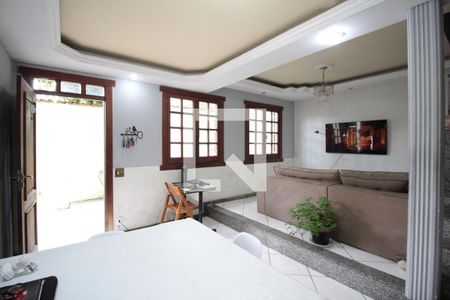 Casa à venda com 360m², 4 quartos e 2 vagasCopa