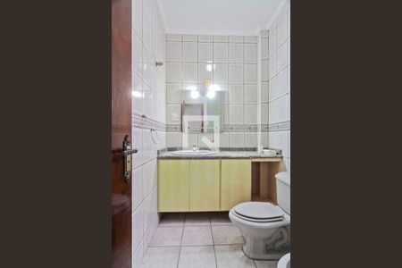 Banheiro de casa para alugar com 2 quartos, 70m² em Santana, São Paulo