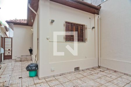 Casa para alugar com 70m², 2 quartos e 2 vagas Casa para alugar com 70m², 2 quartos e 2 vagasÁrea externa