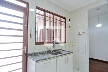 Casa para alugar com 70m², 2 quartos e 2 vagas Casa para alugar com 70m², 2 quartos e 2 vagasCozinha