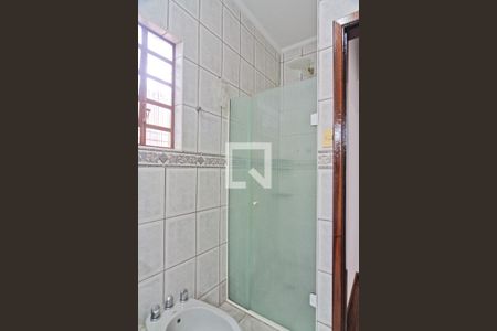 Casa para alugar com 70m², 2 quartos e 2 vagas Casa para alugar com 70m², 2 quartos e 2 vagasBanheiro