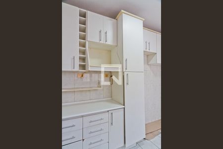 Casa para alugar com 70m², 2 quartos e 2 vagas Casa para alugar com 70m², 2 quartos e 2 vagasCozinha