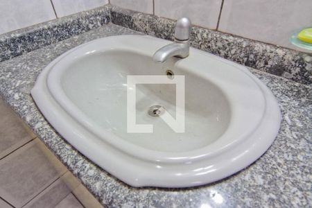 Casa para alugar com 70m², 2 quartos e 2 vagas Casa para alugar com 70m², 2 quartos e 2 vagasBanheiro