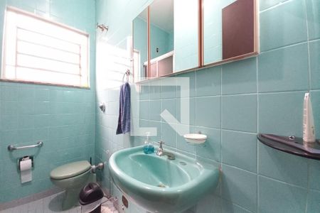 Casa à venda com 160m², 3 quartos e 4 vagasBanheiro da Suíte