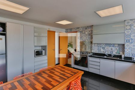 Apartamento à venda com 204m², 3 quartos e 3 vagasCozinha