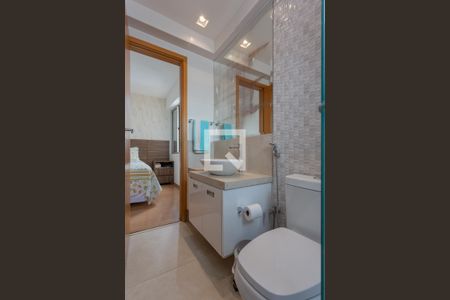 Apartamento à venda com 204m², 3 quartos e 3 vagasBanheiro da Suíte