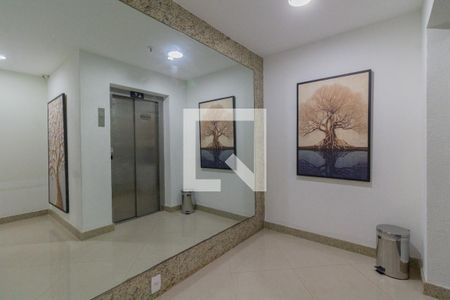 Apartamento à venda com 75m², 2 quartos e 1 vagaHall