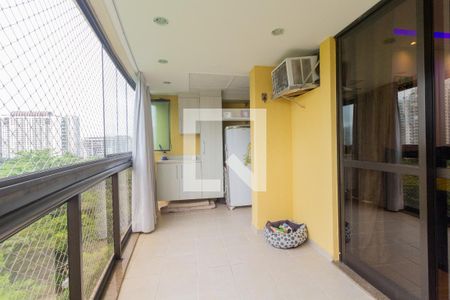 Apartamento à venda com 75m², 2 quartos e 1 vagaVaranda