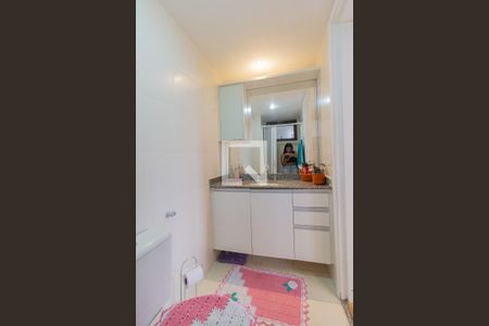 Apartamento à venda com 75m², 2 quartos e 1 vagaBanheiro da Suíte