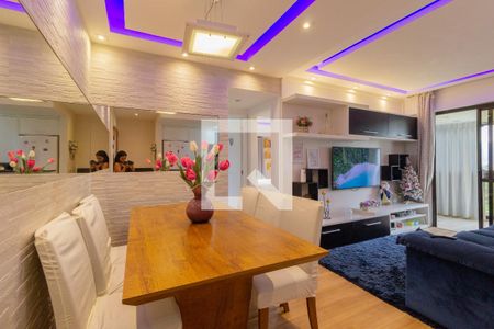 Apartamento à venda com 75m², 2 quartos e 1 vagaSala