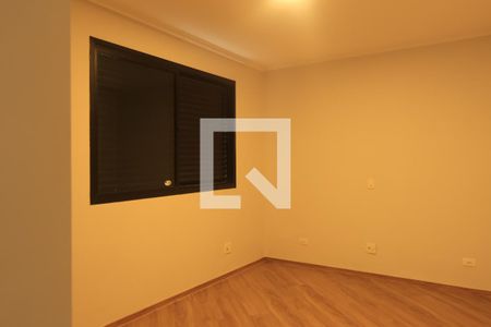 Quarto Suíte 1 de apartamento para alugar com 4 quartos, 240m² em Itaim Bibi, São Paulo