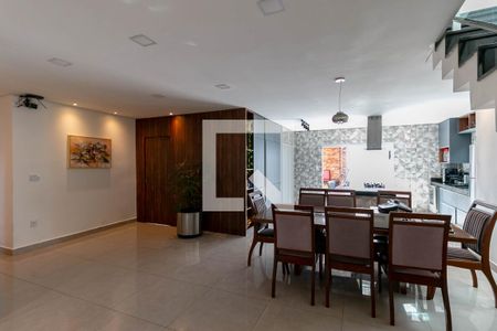 Sala de casa à venda com 5 quartos, 351m² em Novo Eldorado, Contagem