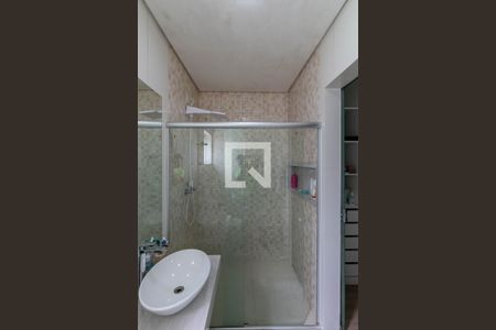 Casa para alugar com 351m², 5 quartos e 2 vagas Casa para alugar com 351m², 5 quartos e 2 vagasBanheiro da Suíte