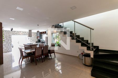 Sala de casa à venda com 5 quartos, 351m² em Novo Eldorado, Contagem