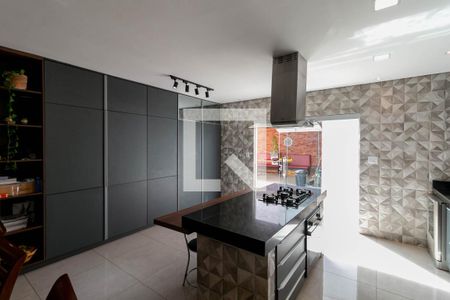 Casa para alugar com 351m², 5 quartos e 2 vagas Casa para alugar com 351m², 5 quartos e 2 vagasCozinha