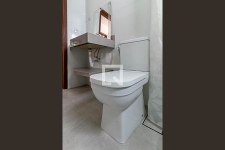 Casa para alugar com 351m², 5 quartos e 2 vagas Casa para alugar com 351m², 5 quartos e 2 vagasBanheiro Social