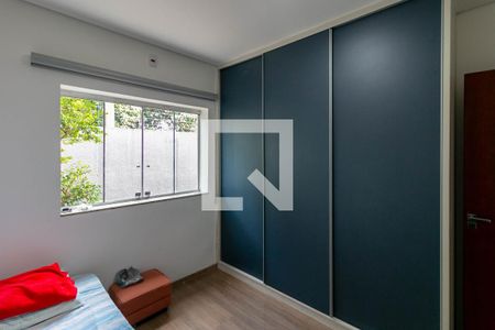 Casa para alugar com 351m², 5 quartos e 2 vagas Casa para alugar com 351m², 5 quartos e 2 vagasQuarto 4