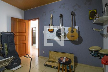 Casa à venda com 570m², 5 quartos e 4 vagas Casa à venda com 570m², 5 quartos e 4 vagasQuarto 4