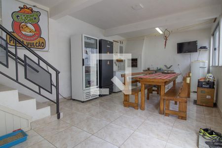 Casa à venda com 570m², 5 quartos e 4 vagas Casa à venda com 570m², 5 quartos e 4 vagasChurrasqueira